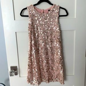Cute sequined dress.